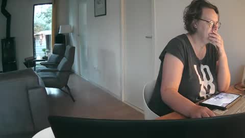 woodwurm and Snoeske online show from 03/07/25, 06:13