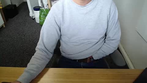 Snapshot of wooyay chatting on 10/16/25, 09:54 Wooyay online show from 10/16/25, 09:54