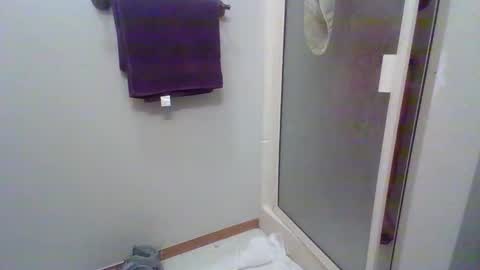 Snapshot of workhardplayharder77 chatting on 12/14/25, 12:16 workhardplayhard online show from 12/14/25, 12:16