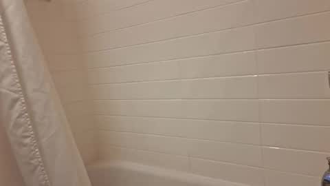 Snapshot of workhardplayharder77 chatting on 03/26/26, 01:33 workhardplayhard online show from 03/26/26, 01:33