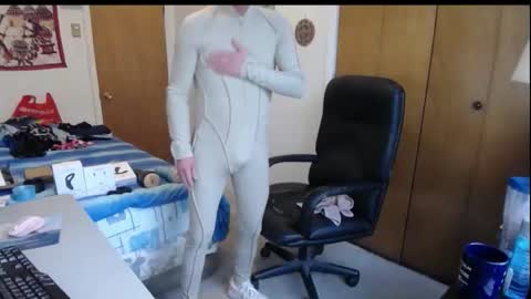 Snapshot of worldlarge chatting on 02/01/26, 01:09 Large one online show from 02/01/26, 01:09