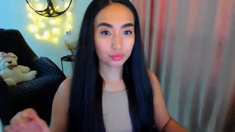 Snapshot of worldofkim chatting on 02/06/26, 10:40 dudetta Kim online show from 02/06/26, 10:40