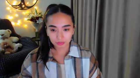 Snapshot of worldofkim chatting on 02/20/26, 10:43 dudetta Kim online show from 02/20/26, 10:43