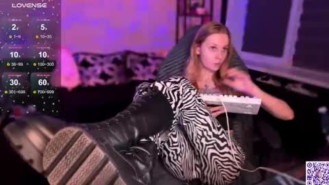 Arnika and Simon online show from 11/14/25, 11:46