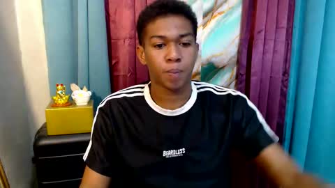 Snapshot of worshipmycockxxx chatting on 01/11/26, 08:25 Josh This is my new account now online show from 01/11/26, 08:25