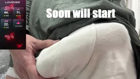 Snapshot of wow_david chatting on 03/29/26, 09:37 David online show from 03/29/26, 09:37