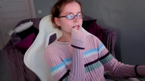 Rebecy online show from 09/21/25, 01:57