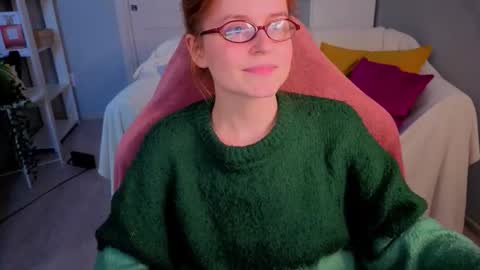 Rebecy online show from 09/28/25, 02:00