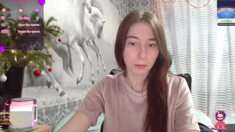 Snapshot of wow_porno_ chatting on 12/07/24, 10:45 Anna  online show from 12/07/24, 10:45