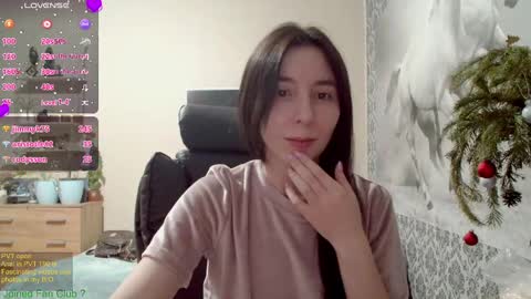 Snapshot of wow_porno_ chatting on 12/31/24, 07:51 Anna  online show from 12/31/24, 07:51