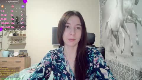 Snapshot of wow_porno_ chatting on 01/29/25, 01:48 Anna  online show from 01/29/25, 01:48