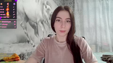 Snapshot of wow_porno_ chatting on 02/22/25, 05:46 Anna  online show from 02/22/25, 05:46