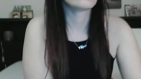 Snapshot of wrenleigh chatting on 01/21/25, 06:00 Crystal Lake online show from 01/21/25, 06:00