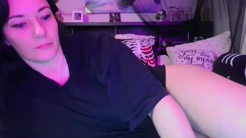 Snapshot of wrenleigh chatting on 01/10/26, 06:37 Crystal Lake online show from 01/10/26, 06:37