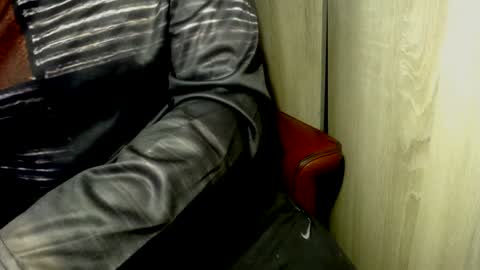 Snapshot of wrix chatting on 12/31/24, 08:56 wrix online show from 12/31/24, 08:56