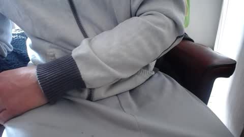 Snapshot of wrix chatting on 10/23/25, 11:20 wrix online show from 10/23/25, 11:20