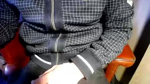 Snapshot of wrix chatting on 11/23/25, 02:28 wrix online show from 11/23/25, 02:28