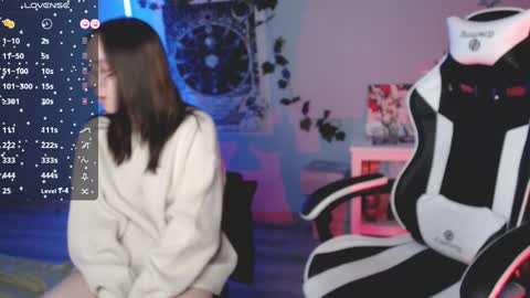 Snapshot of wrong_honey chatting on 01/28/25, 08:15 Julia and Amelia online show from 01/28/25, 08:15