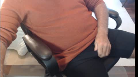 Snapshot of wsteel66 chatting on 01/06/25, 04:44 Wsteel66 online show from 01/06/25, 04:44