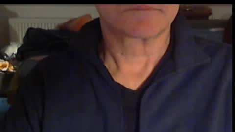 Snapshot of wuki123 chatting on 12/22/25, 04:48 Wuki online show from 12/22/25, 04:48