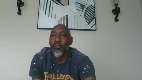 Snapshot of wun2wun2 chatting on 06/04/26, 02:12 wun2wun2 online show from 06/04/26, 02:12