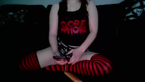 Snapshot of wutzurfavscrymovie chatting on 10/12/25, 11:42 wutzurfavscrymovie online show from 10/12/25, 11:42