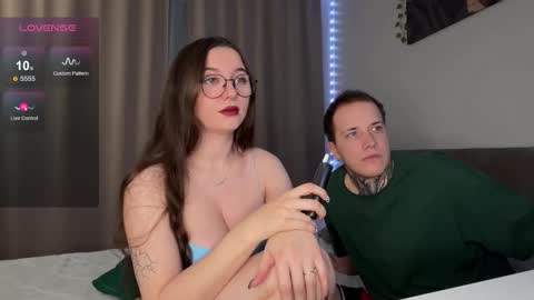 Eric and Christine 3 online show from 12/05/25, 02:14