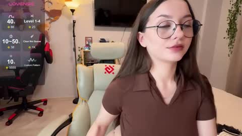 Snapshot of wwow_meow chatting on 02/08/26, 11:57 Eric and Christine 3 online show from 02/08/26, 11:57