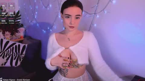 Snapshot of wxiuixw chatting on 02/09/26, 03:27 Sonya online show from 02/09/26, 03:27