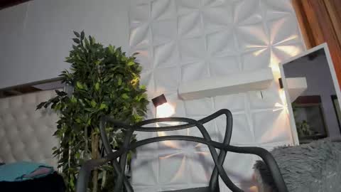 wyatt online show from 10/26/25, 09:04