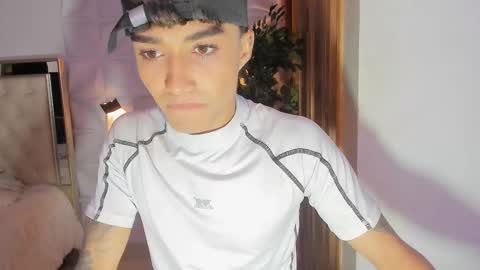 wyatt online show from 11/27/25, 03:41