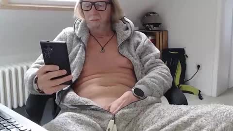 WyattEarp64 online show from 11/26/25, 01:34