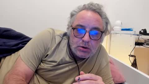 Snapshot of x0c chatting on 02/26/25, 11:04 x0c online show from 02/26/25, 11:04