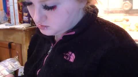 Snapshot of x2kayx2 chatting on 01/15/26, 04:44 x2kayx2 online show from 01/15/26, 04:44