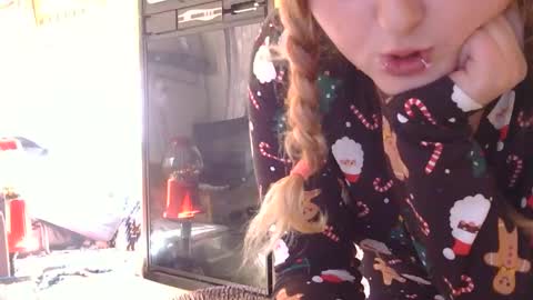 Snapshot of x2kayx2 chatting on 02/04/26, 05:41 x2kayx2 online show from 02/04/26, 05:41