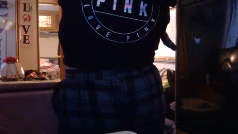 Snapshot of x2kayx2 chatting on 02/06/26, 01:58 x2kayx2 online show from 02/06/26, 01:58