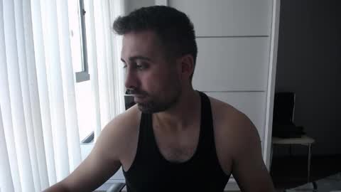 Snapshot of x_____0_____x chatting on 06/05/26, 09:59 Mr. Lonely online show from 06/05/26, 09:59