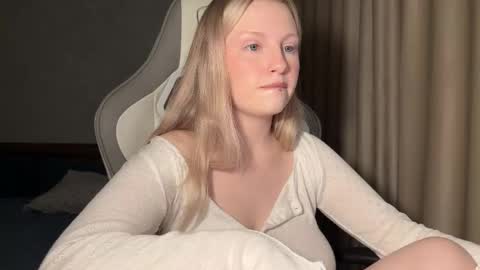 eva online show from 11/09/25, 04:49