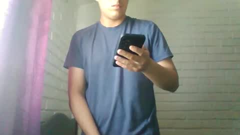 Snapshot of x_andrescam chatting on 11/29/25, 03:48 x_andrescam online show from 11/29/25, 03:48