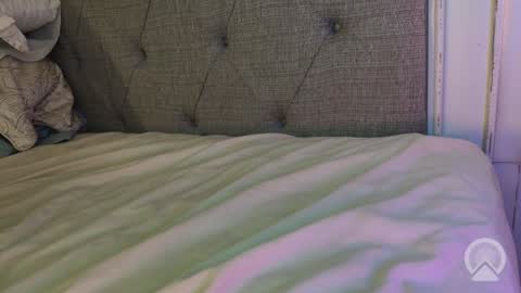 Mariah  online show from 10/18/25, 02:14