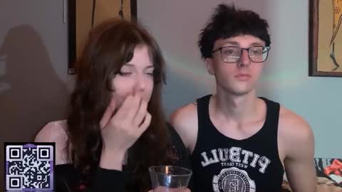 Snapshot of x_files_t chatting on 09/19/25, 07:36 Philipp and Este online show from 09/19/25, 07:36