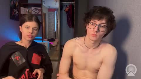 Snapshot of x_files_t chatting on 02/03/26, 06:22 Philipp and Este online show from 02/03/26, 06:22