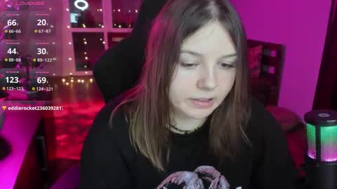 Snapshot of x_nirvana_x chatting on 01/08/26, 04:59 LOVE NERDS ONLY online show from 01/08/26, 04:59