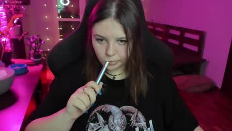 Snapshot of x_nirvana_x chatting on 02/17/26, 05:04 LOVE NERDS ONLY online show from 02/17/26, 05:04