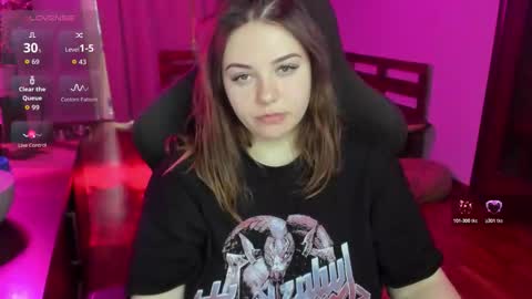 Snapshot of x_nirvana_x chatting on 03/19/26, 05:33 LOVE NERDS ONLY online show from 03/19/26, 05:33