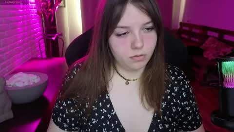 LOVE NERDS ONLY online show from 05/04/26, 03:35