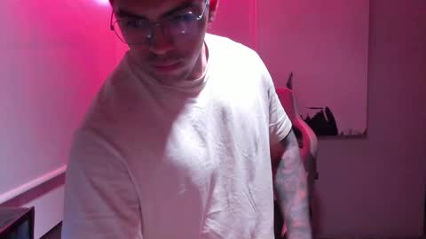 Snapshot of x_odixeo chatting on 12/03/25, 09:51 Odixeo online show from 12/03/25, 09:51