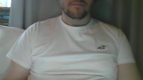 Snapshot of x_yes chatting on 01/21/25, 10:41 x_yes online show from 01/21/25, 10:41