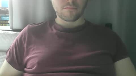 Snapshot of x_yes chatting on 11/18/25, 12:53 x_yes online show from 11/18/25, 12:53