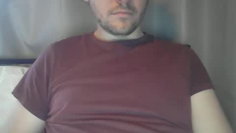 Snapshot of x_yes chatting on 11/19/25, 08:25 x_yes online show from 11/19/25, 08:25